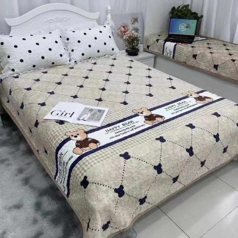 新款花边加厚牛奶绒床盖防滑夹棉床单三件套一秒升温榻榻米炕盖