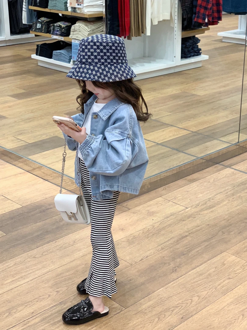 2025女童春秋新款上衣T恤韩版洋气休闲儿童宽松女孩 条纹裤时尚