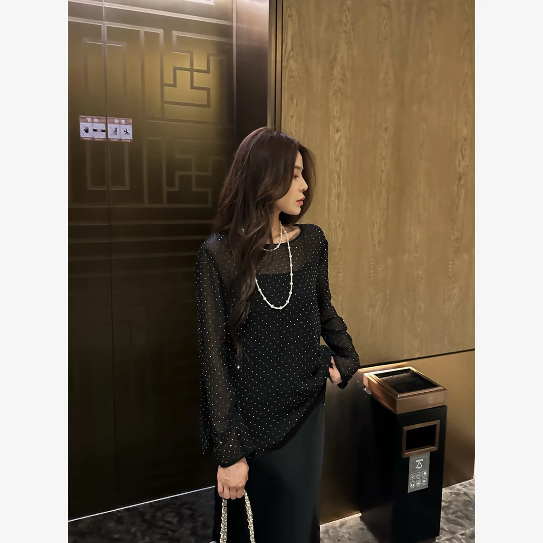 【YANG】夏季轻奢显瘦气质时尚黑色烫钻长袖上衣YY-198