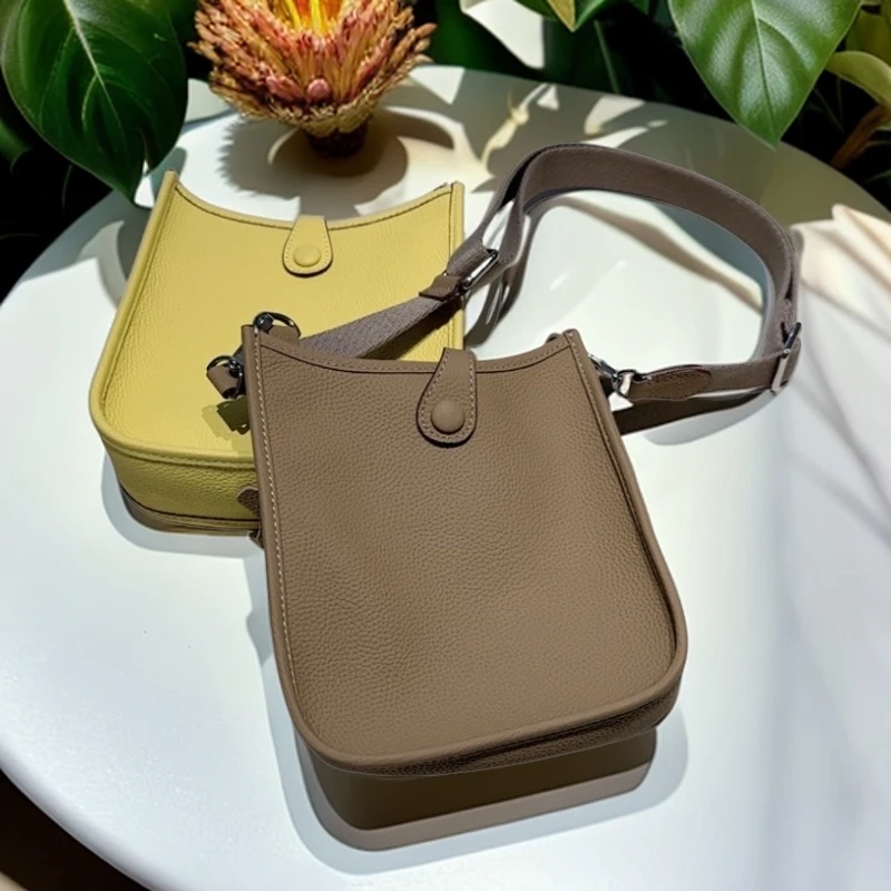 ananstudio H佳 时尚单肩包 PB001