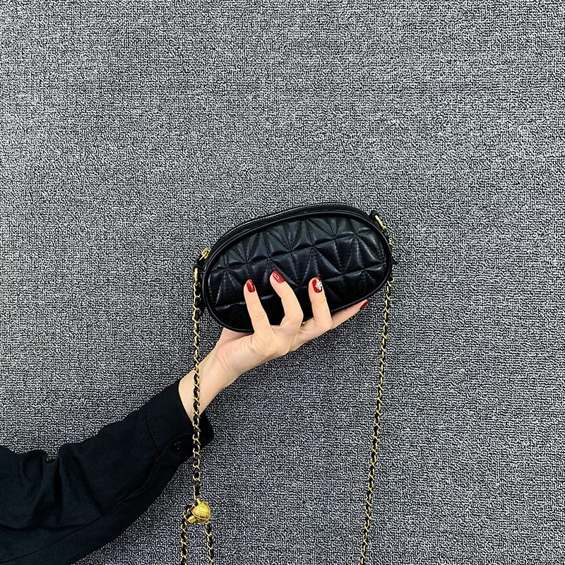 轻奢小众迷你小挎包包女2025新款上档气外出秋冬手机包链条小圆包