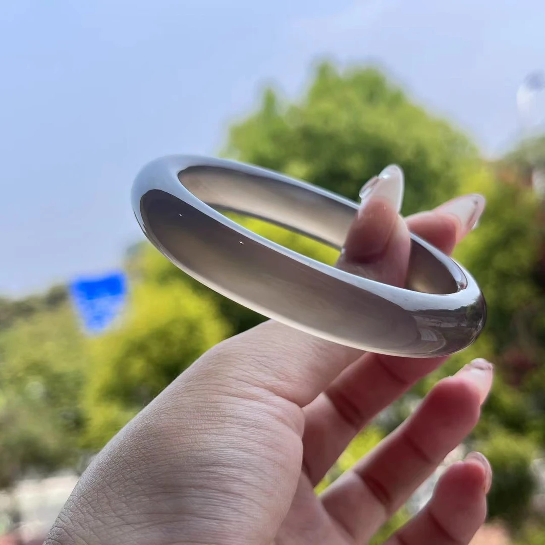 天然玛瑙手镯冰种灰玉髓玛瑙高级灰冰荧光显白款正圈