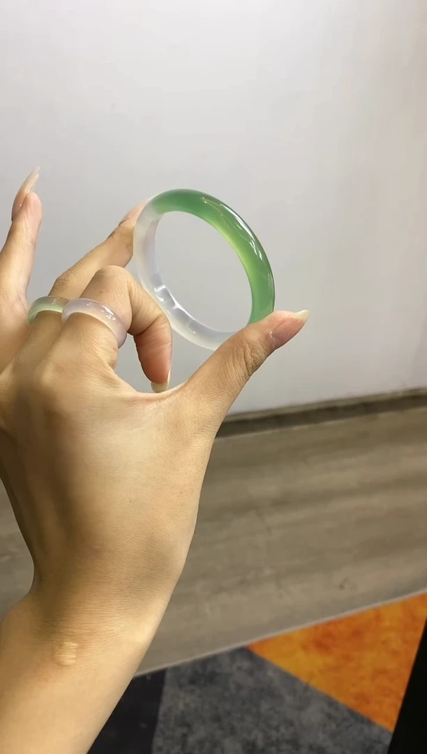 【闪购商品】玛瑙/玉髓手镯未镶嵌198