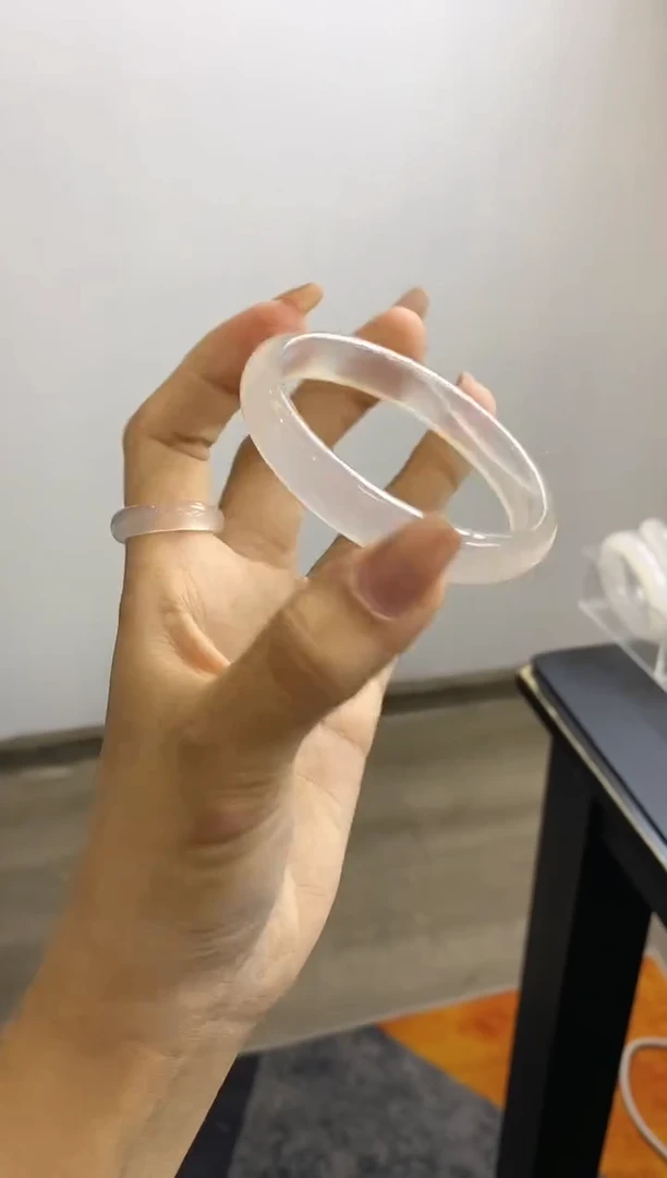 【闪购商品】玛瑙/玉髓手镯未镶嵌606