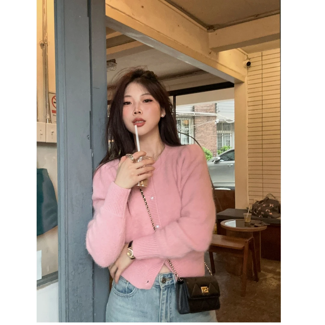 秋冬ins感气质温柔女人圆领系扣显肩针织衫长袖毛衣衫纯色上衣女