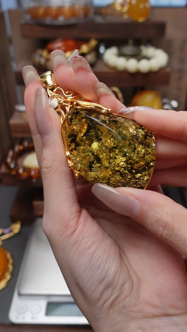 【闪购商品】琥珀颈饰银S925镶嵌欧版银镶吊坠