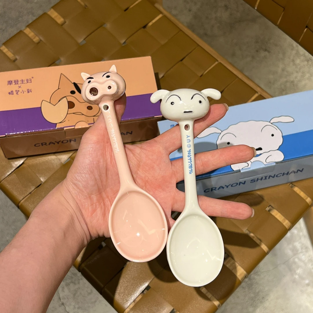 蜡笔小新左卫门陶瓷勺子长柄家用卡通汤勺可爱调羹