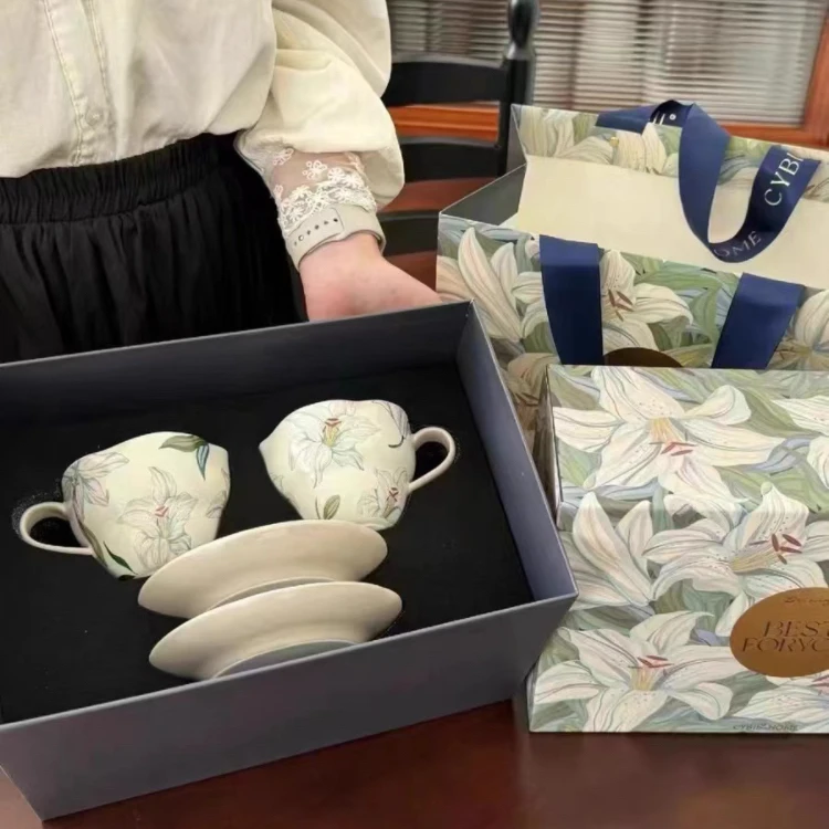 复古百合花咖啡杯套装两杯两碟礼盒套装送人高档轻奢高雅