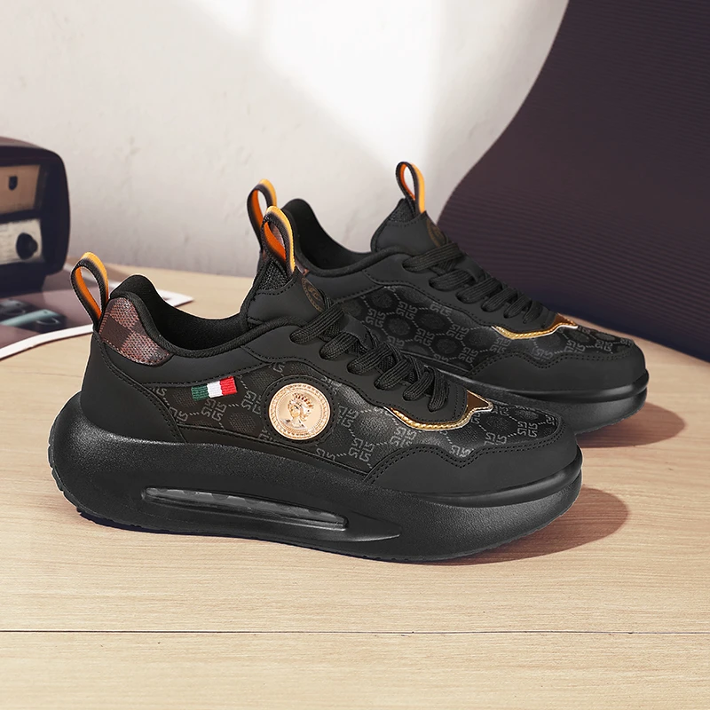 Weiko Vasaci/维客瓦萨奇欧美轻奢时尚情侣真气垫休闲鞋811黑色