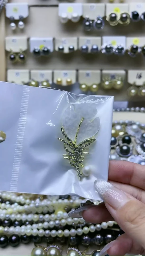 【闪购商品】淡水珍珠胸饰未镶嵌2