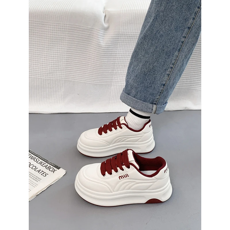 加绒小白鞋女2024秋冬季新款厚底增高休闲百搭面包鞋老爹运动板鞋