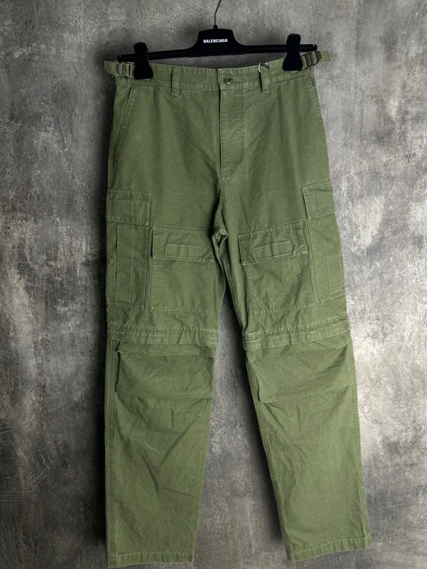全新未使用 Balenciaga/巴黎世家 军绿cargo可拆卸直筒直筒工装裤