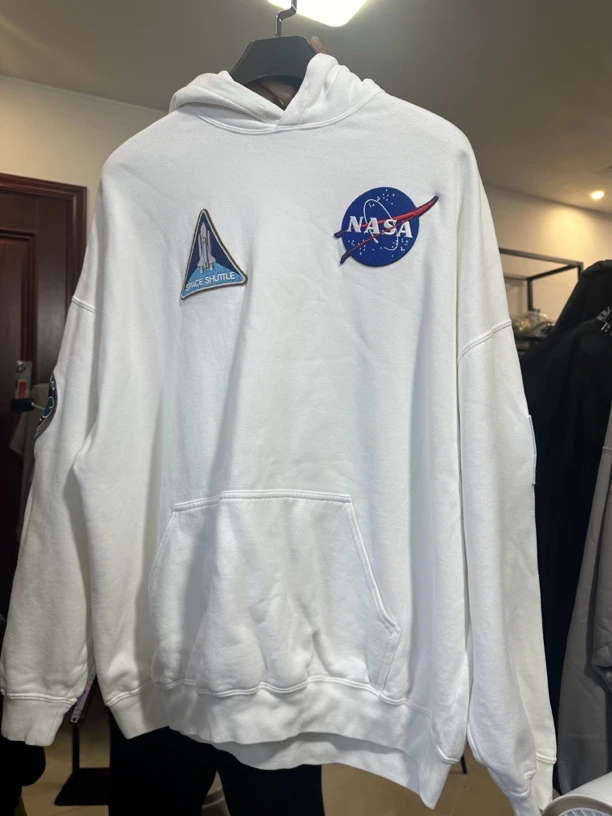 全新未使用/ 巴黎世家 白色NASA 刺绣 帽衫