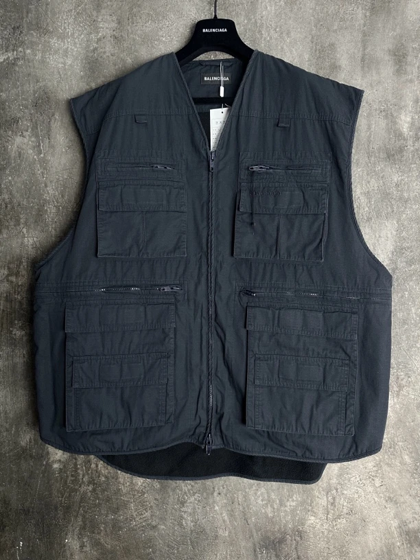 全新未使用 Balenciaga/巴黎世家 四袋工装刺绣口袋马甲夹克背心