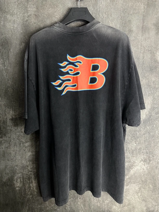 全新未使用/balenciaga水洗黑灰火焰B双面穿宽松短袖