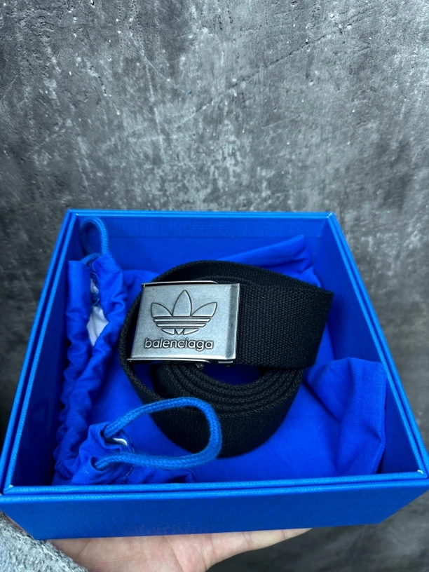 未使用 Balenciaga/巴黎世家 联名Adidas 黑色尼龙腰带/JP