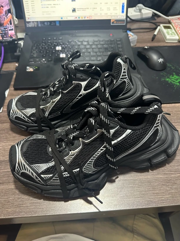 全新未使用/42码巴黎世家3XL老爹鞋