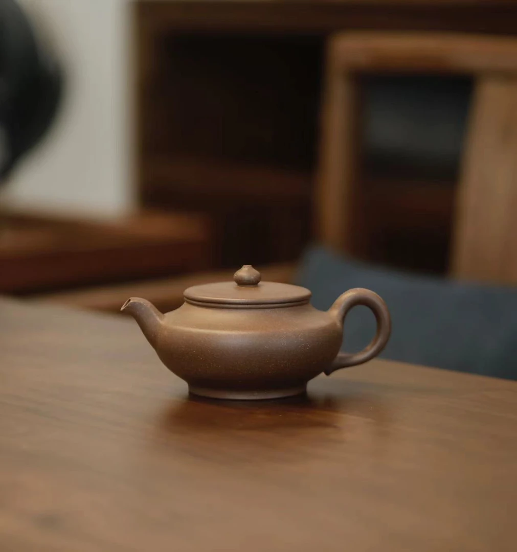 紫砂小阿姨手工作品：如灯 容量280cc手制圆壶 传统茶道必备