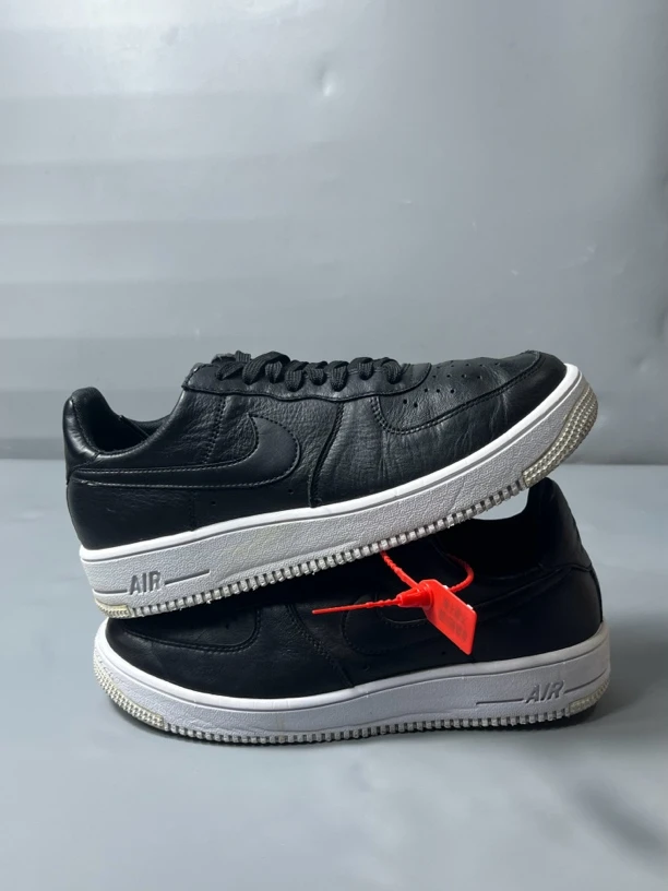 40.5码 9新原盒/nike af1黑白/板鞋 公价1019