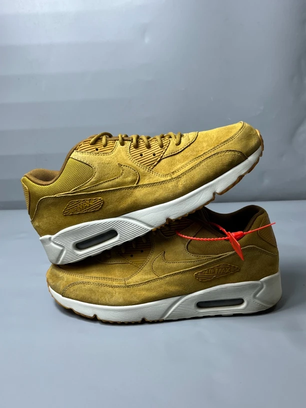 43码 9新/nike air max90小麦/跑步鞋 公价1899