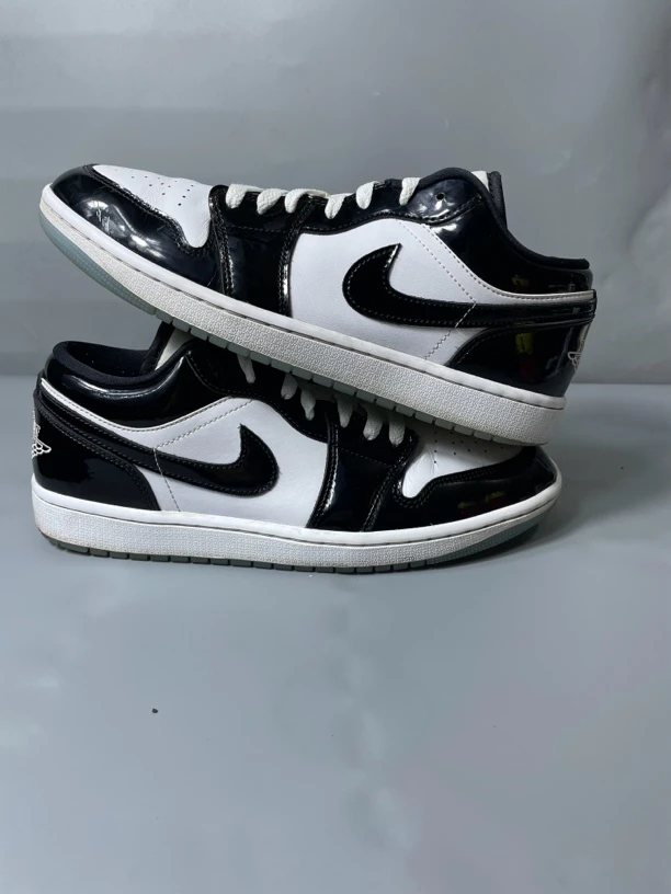 43码 9新/air jordan1黑白漆皮/板鞋 公价1299