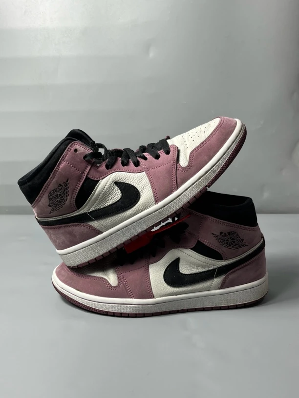 41码 9新/air jordan1浆果粉/板鞋 公价1079
