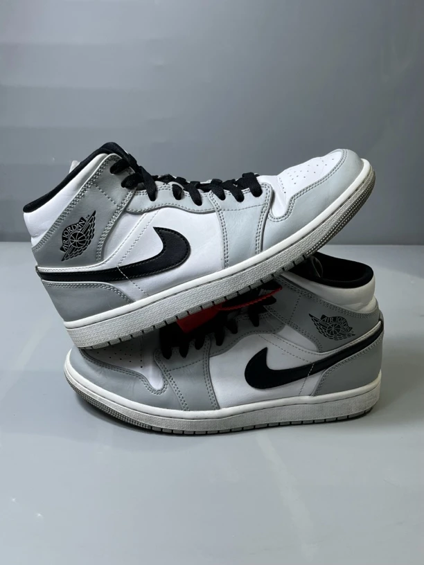 42码 9新/aj1烟灰/休闲鞋
