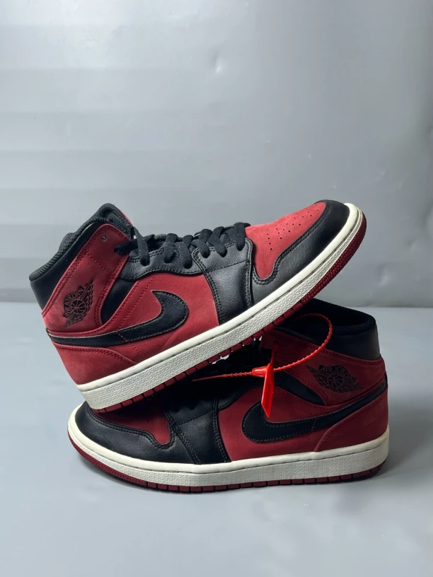40.5码 9新/air jordan1黑红/板鞋 公价2119