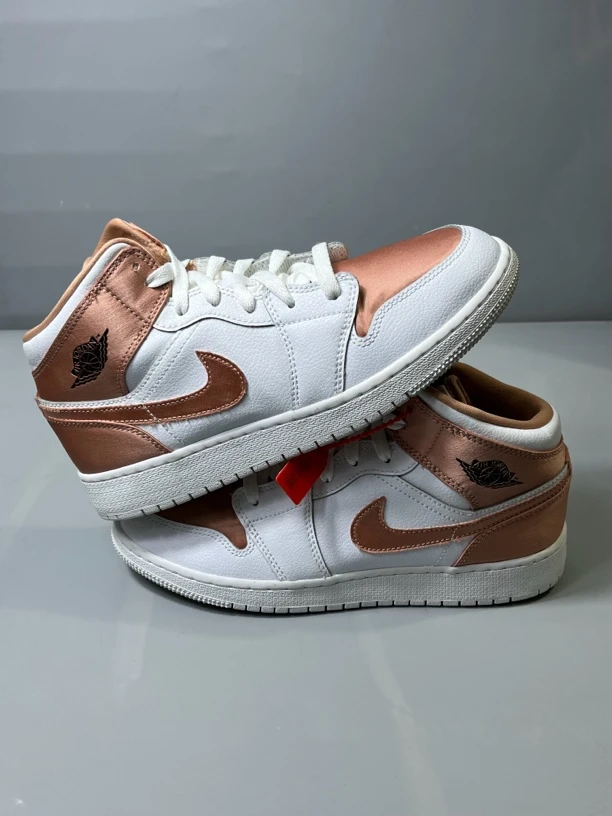 39码gs 95新/aj1玫瑰金/板鞋 公价889