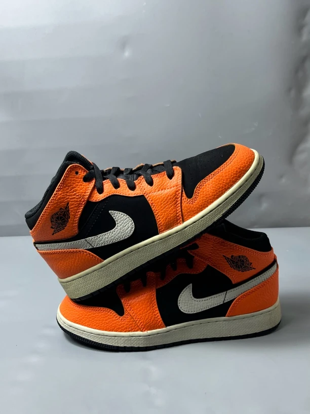 38码 9新/air jordan1扣碎/板鞋 公价1119