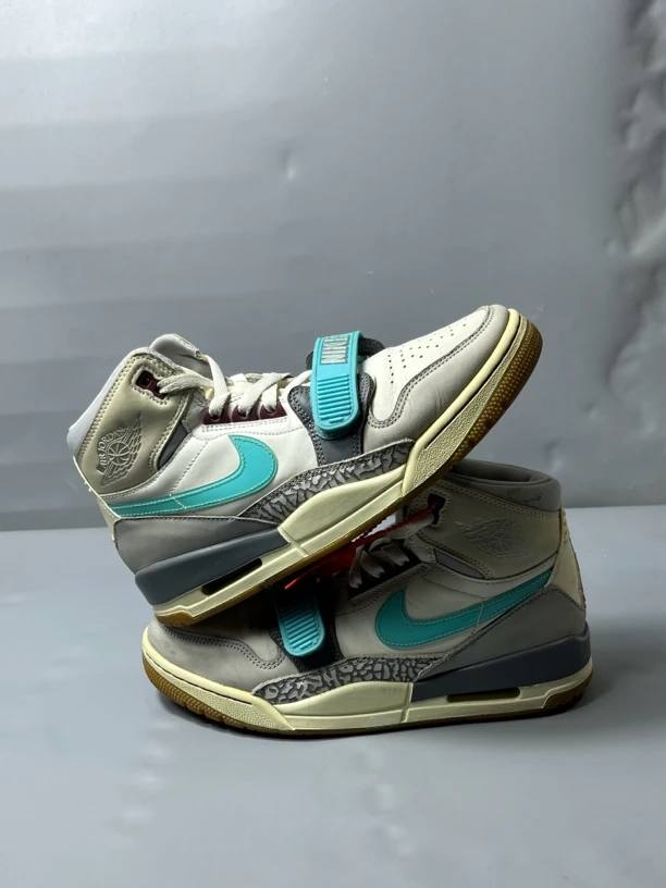 41码 9新/air jordan312白灰/板鞋