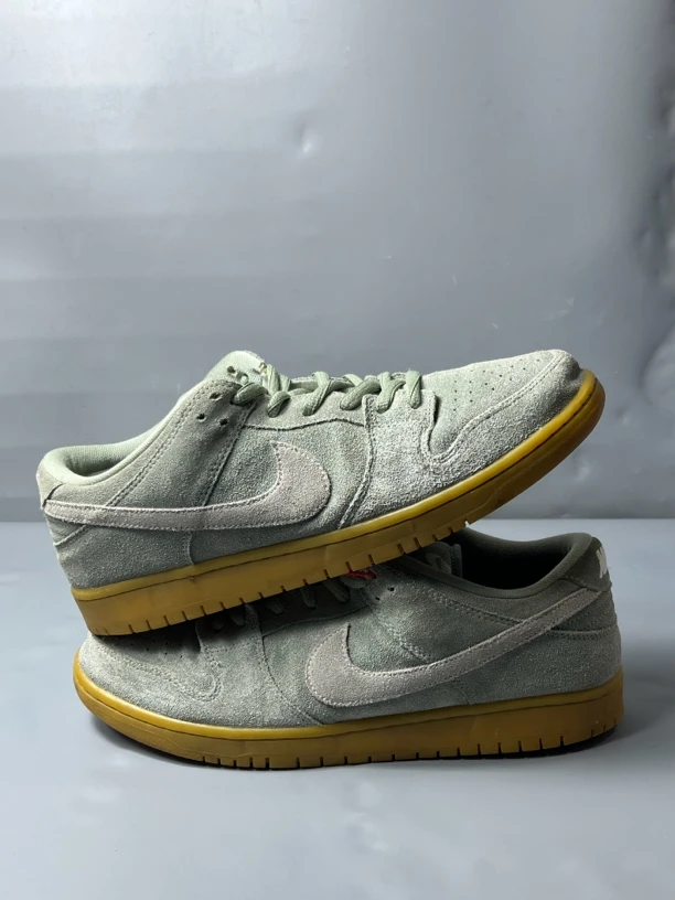 45码 9新/nike dunk sb豆沙绿/板鞋 公价3699
