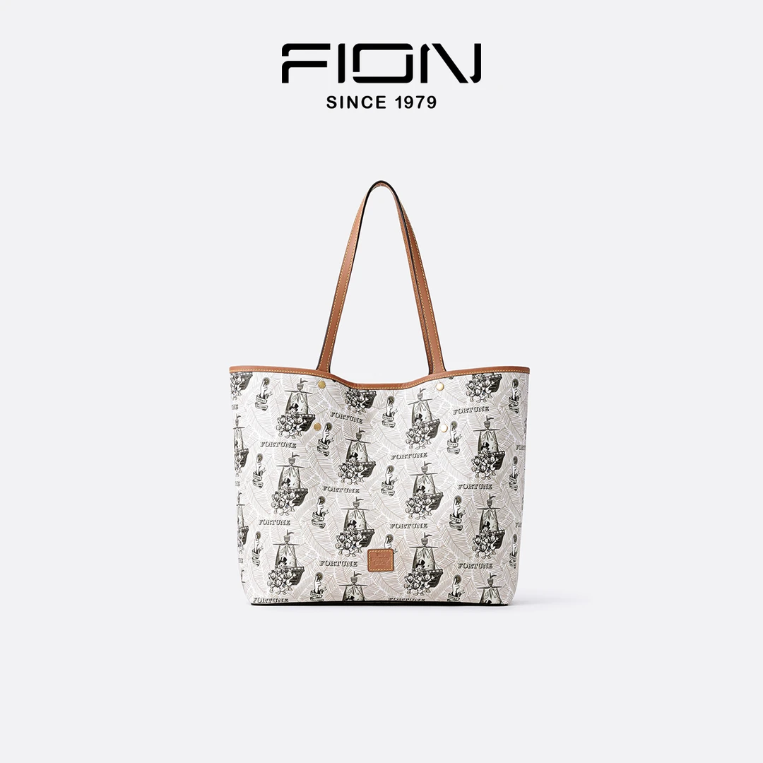 Fion/菲安妮时尚百搭潮流休闲小众唐老鸭联名款单肩包 FAAFJMR001