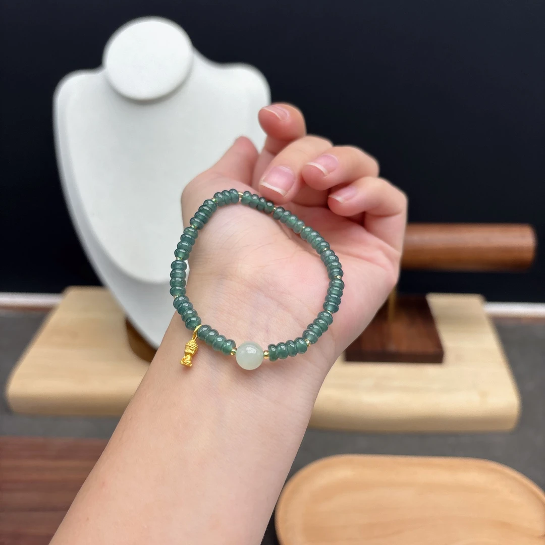 单圈高冰翡翠算盘珠卡4.5MM加搭配圆珠路路通小佛吊坠手串Y323559