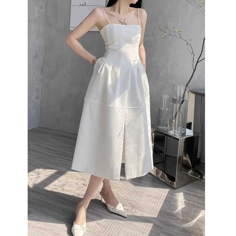 夏季新款大码女装胖mm赫本风开叉吊带小黑裙高级感法式高腰连衣裙