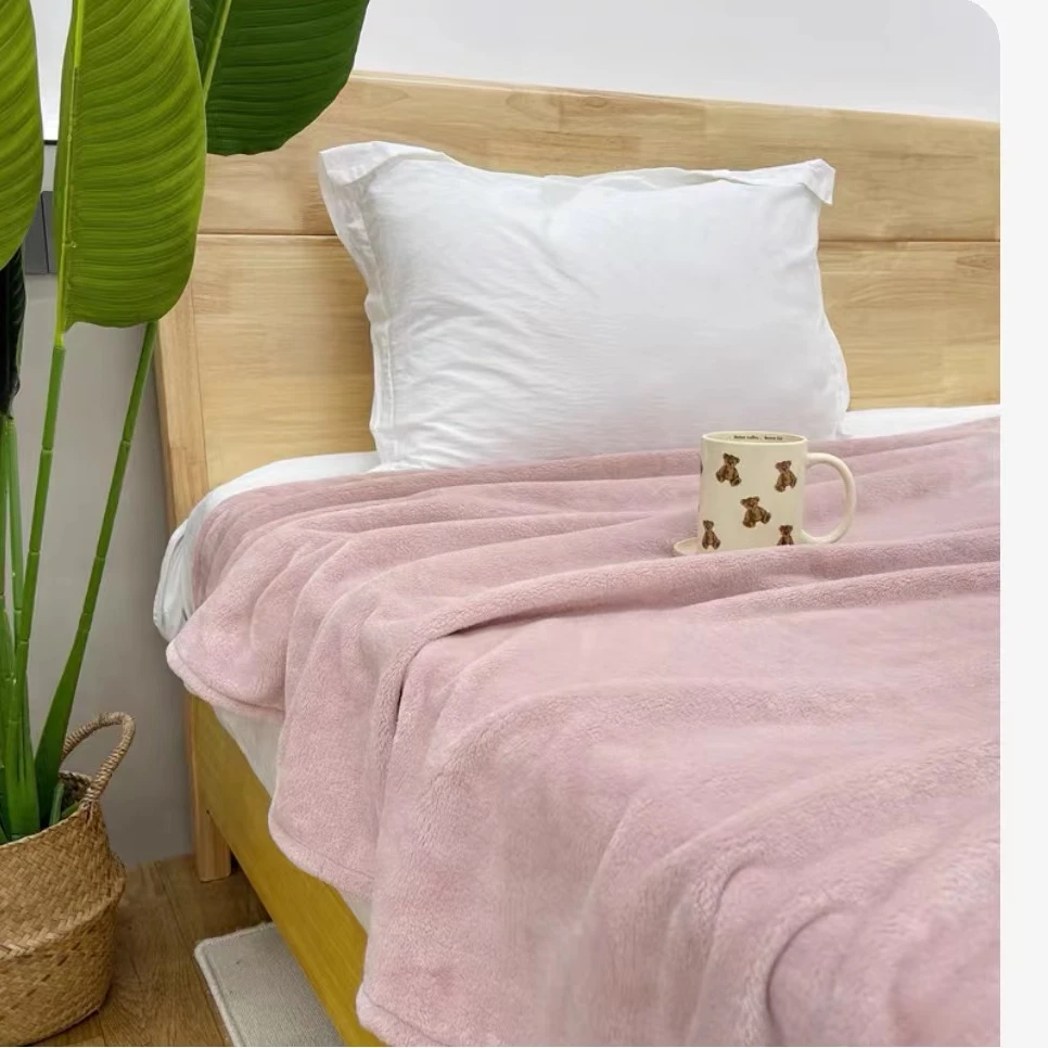 1粉色冰雕绒绒已包边  牛奶绒床单  不用备注