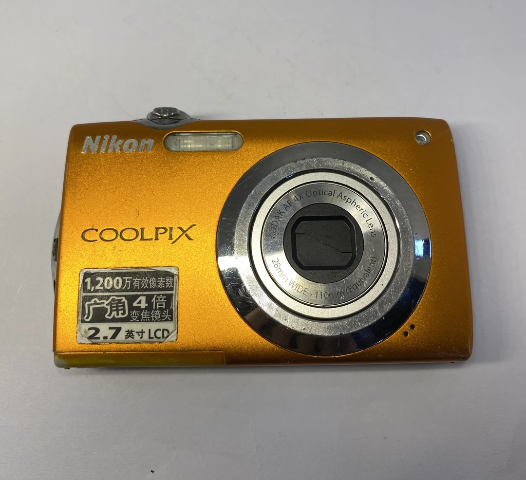 9新 Nikon/尼康 尼康S3000，配件齐全看清楚下单二手出售on退on换