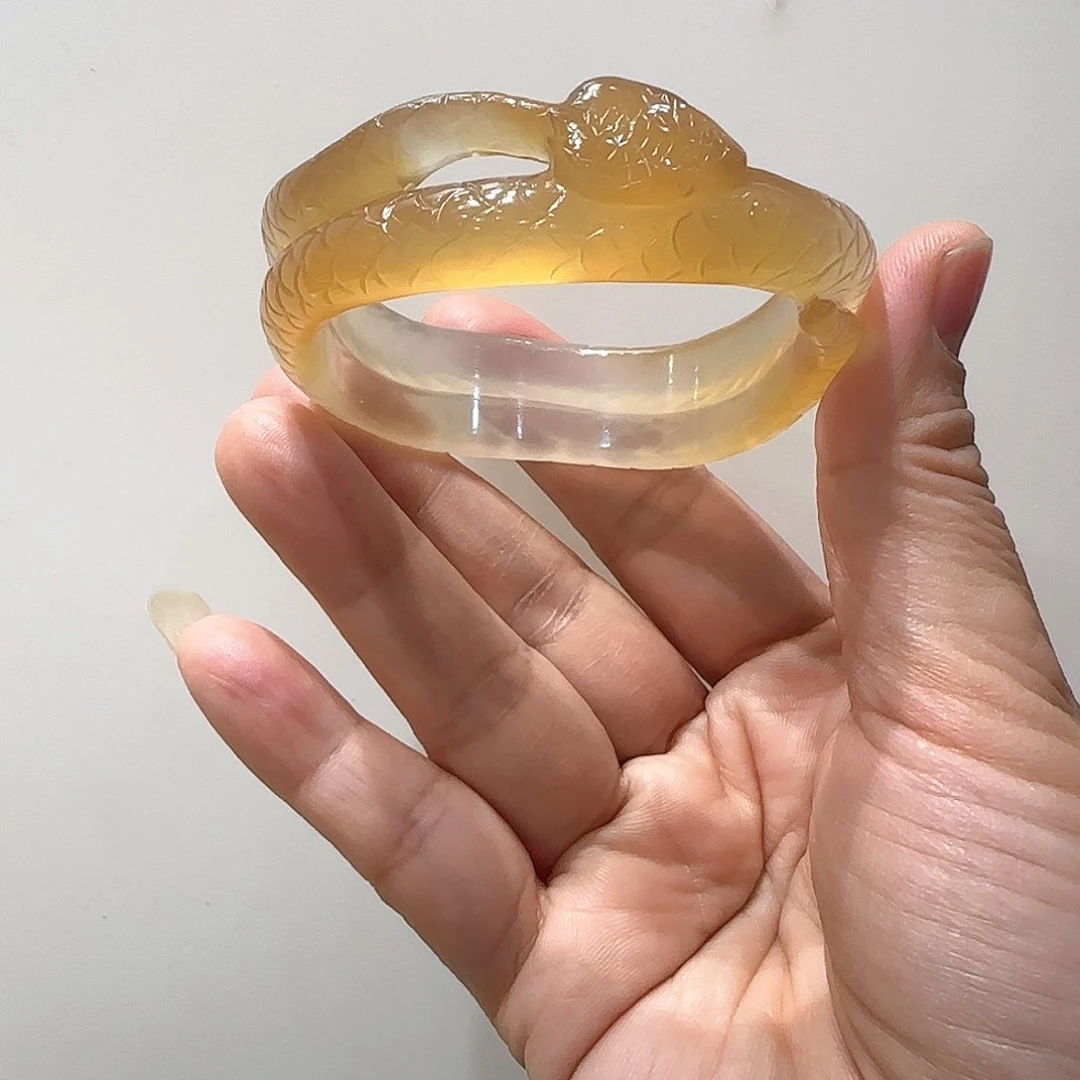 玛瑙/玉髓手镯未镶嵌不****?