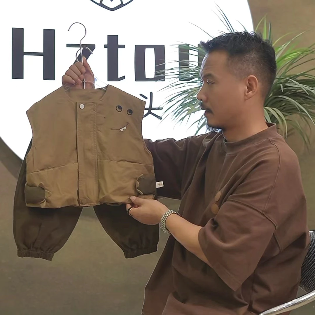 儿童秋季韩版卡通刺绣小恐龙马甲两件套SQ1218