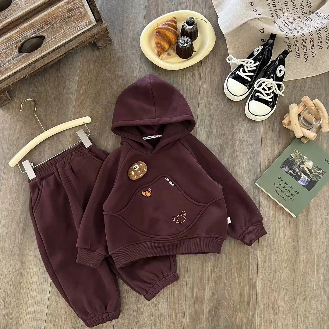 儿童冬季韩版卡通刺绣动物加绒卫衣套装H1725