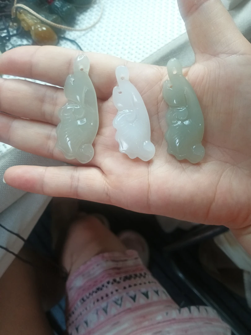 和田玉吊坠如意多样性