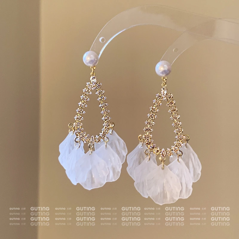 铜合金合成锆石耳饰 16198（仙爆了）花瓣流苏耳环温柔仙气高级耳饰