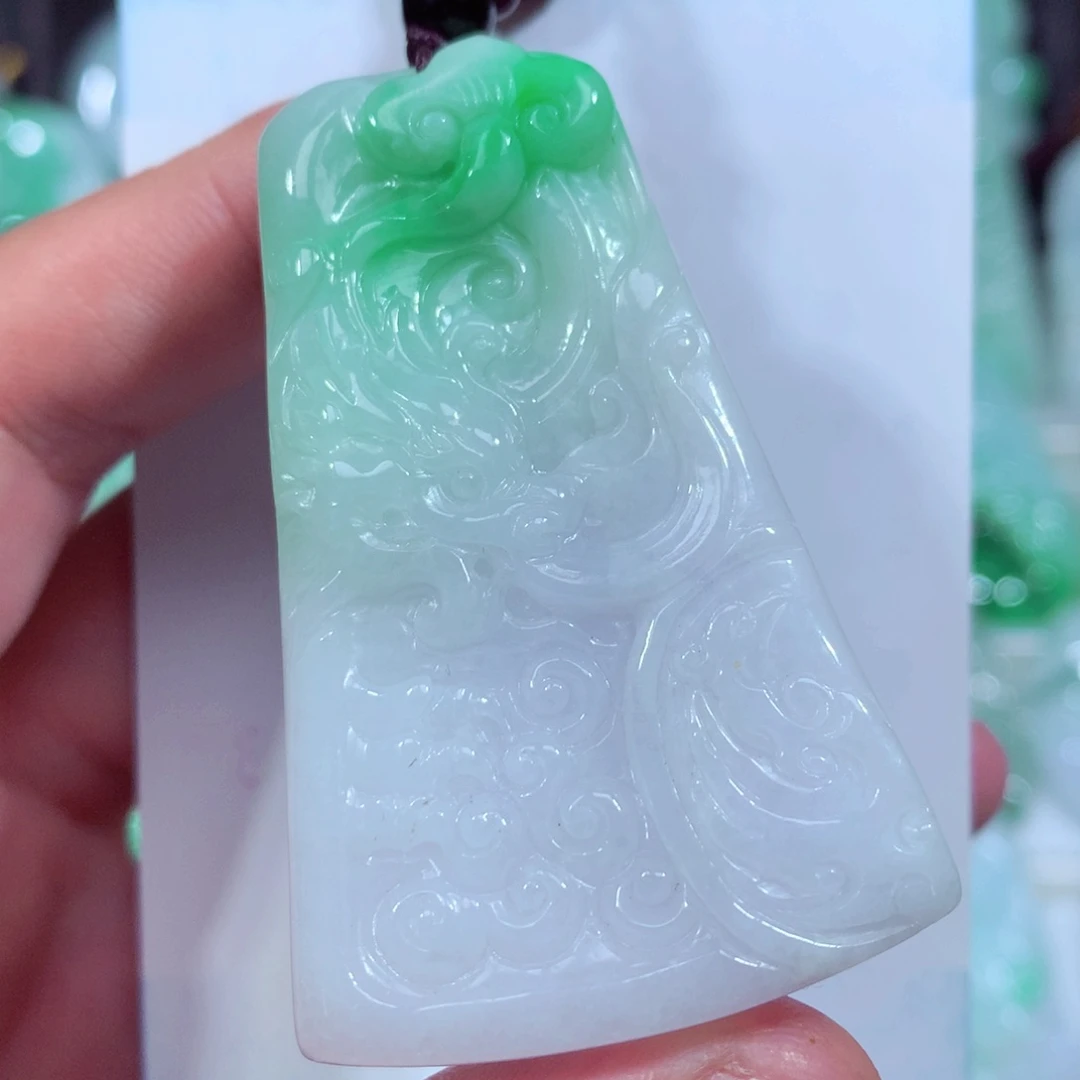 翡翠颈饰未镶嵌缅甸翡翠