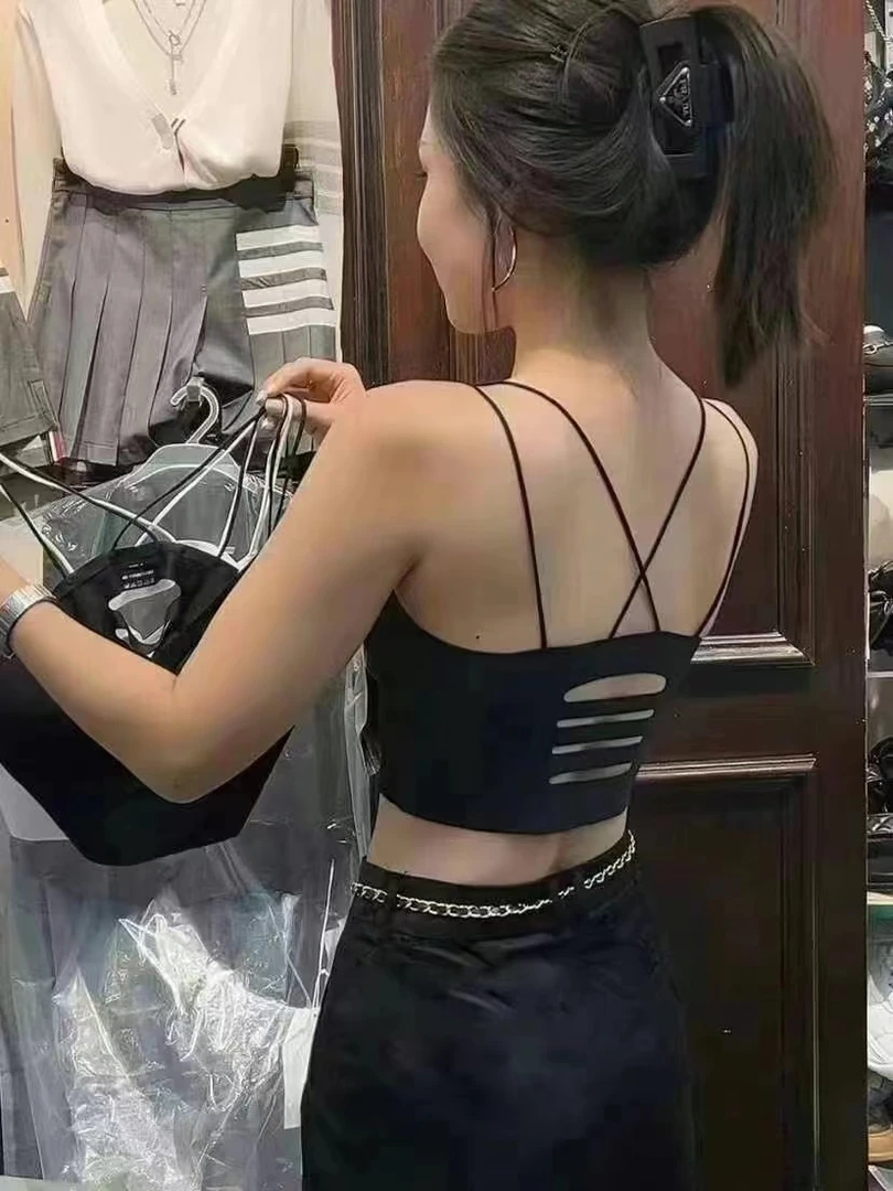 【正版爆款】夏季冰丝厚杯无痕百搭打底露背性感肩带一体带胸垫吊带