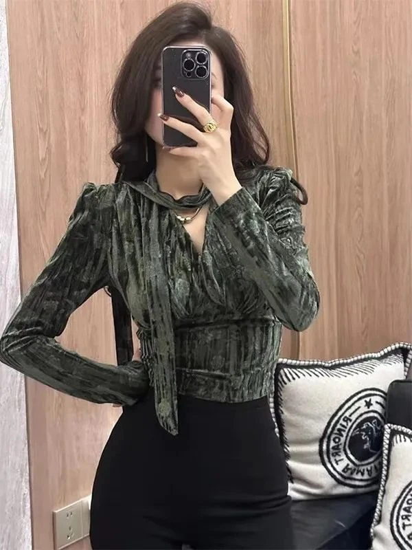 欧货复古碎花设计感褶皱修身长袖T恤女秋季ins风时尚洋气通勤上衣