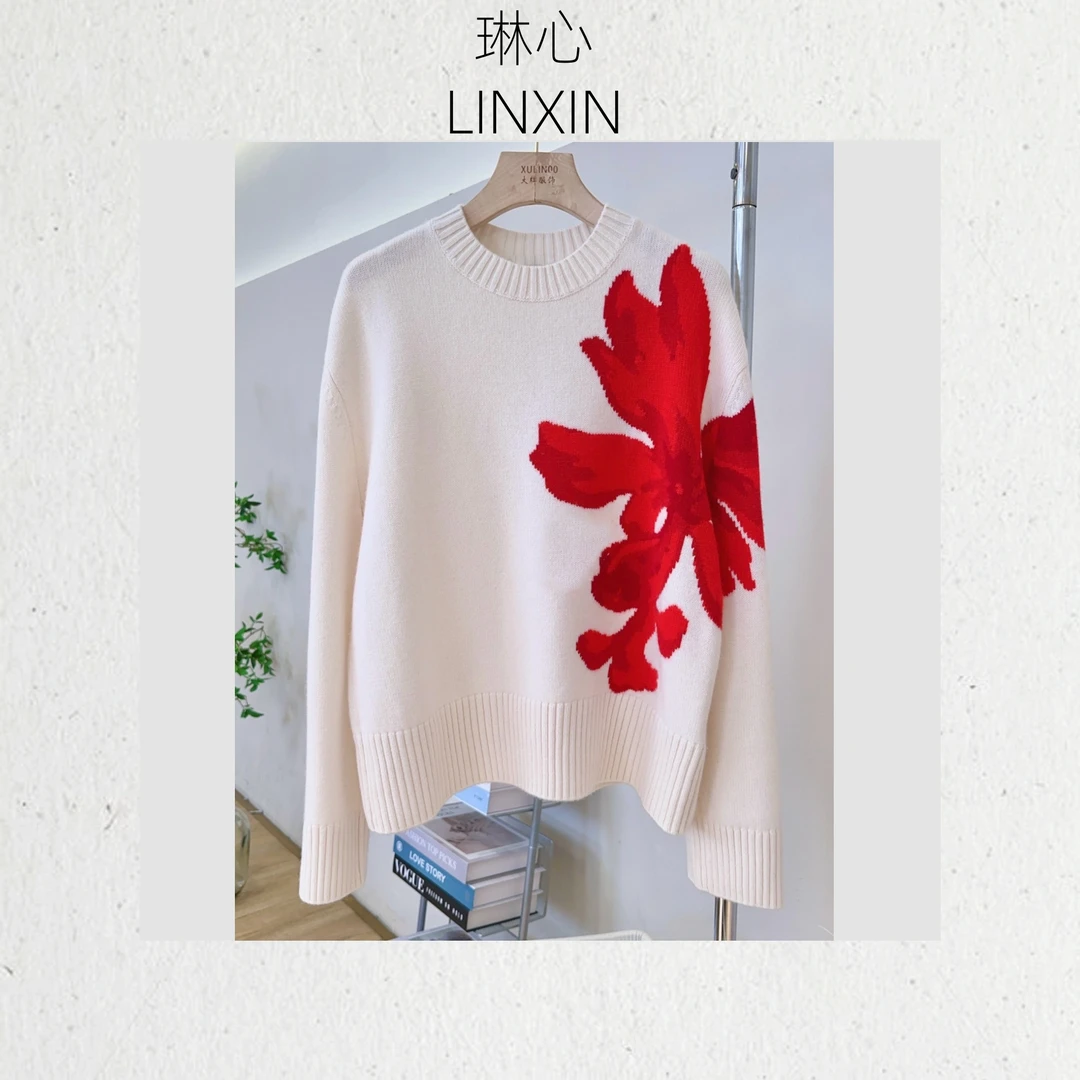 琳心丨秋季时尚宽松红花设计感女装套头长袖针织衫 9612