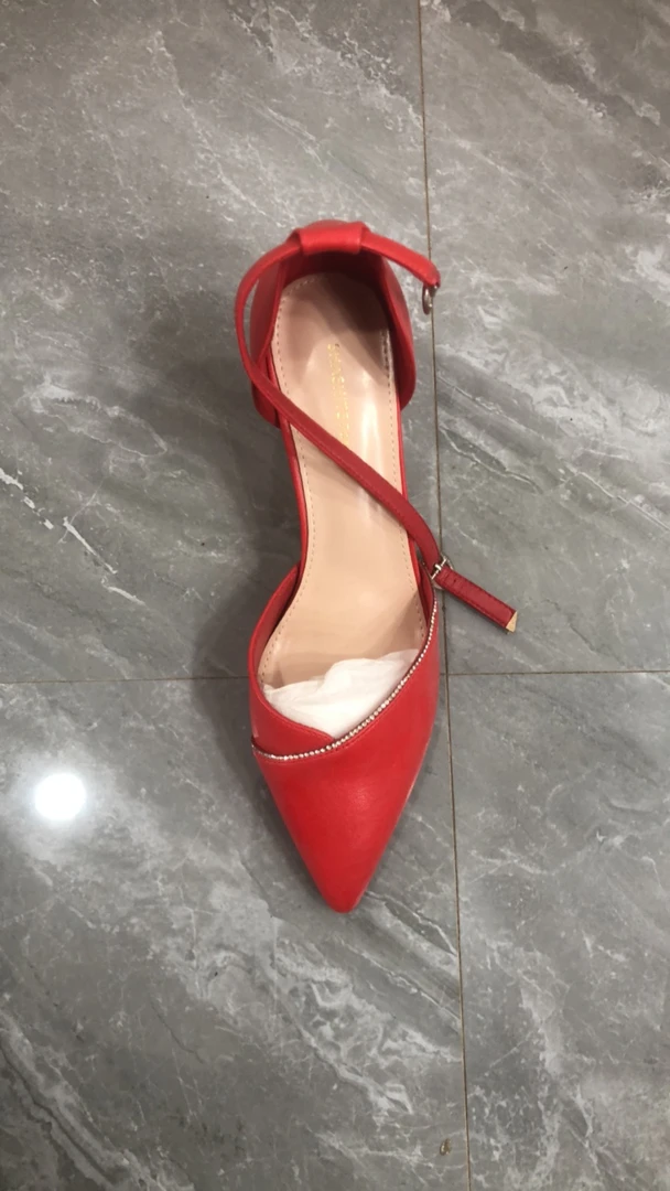 31056 高跟鞋女细跟2024秋季新款性感显瘦一字带水钻浅口尖头