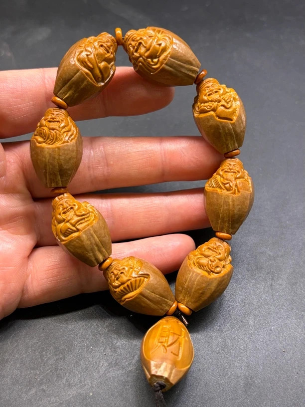 橄榄核雕刻包衣财神爷手串手链，文玩手链