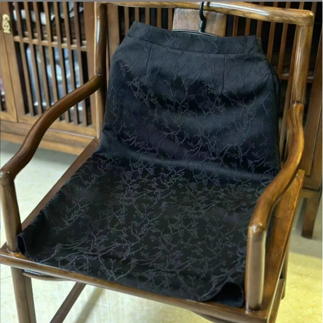 风雅颂包裙 芳华设计新中式国风黑色包臀裙2024年春款提花一步裙