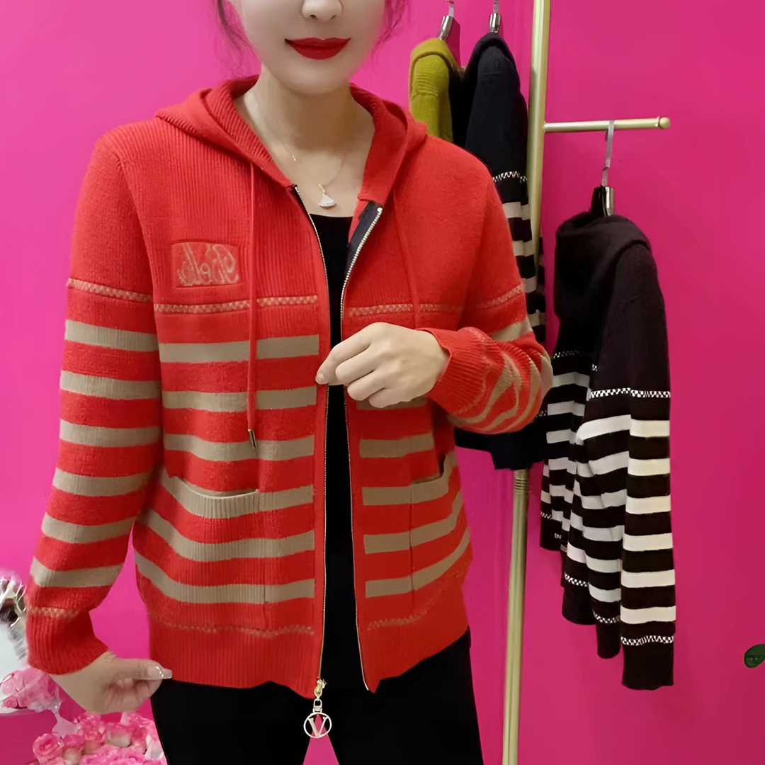 秋冬时尚妈妈装针织长袖开衫连帽条纹小衫新款休闲百搭遮肚子上衣